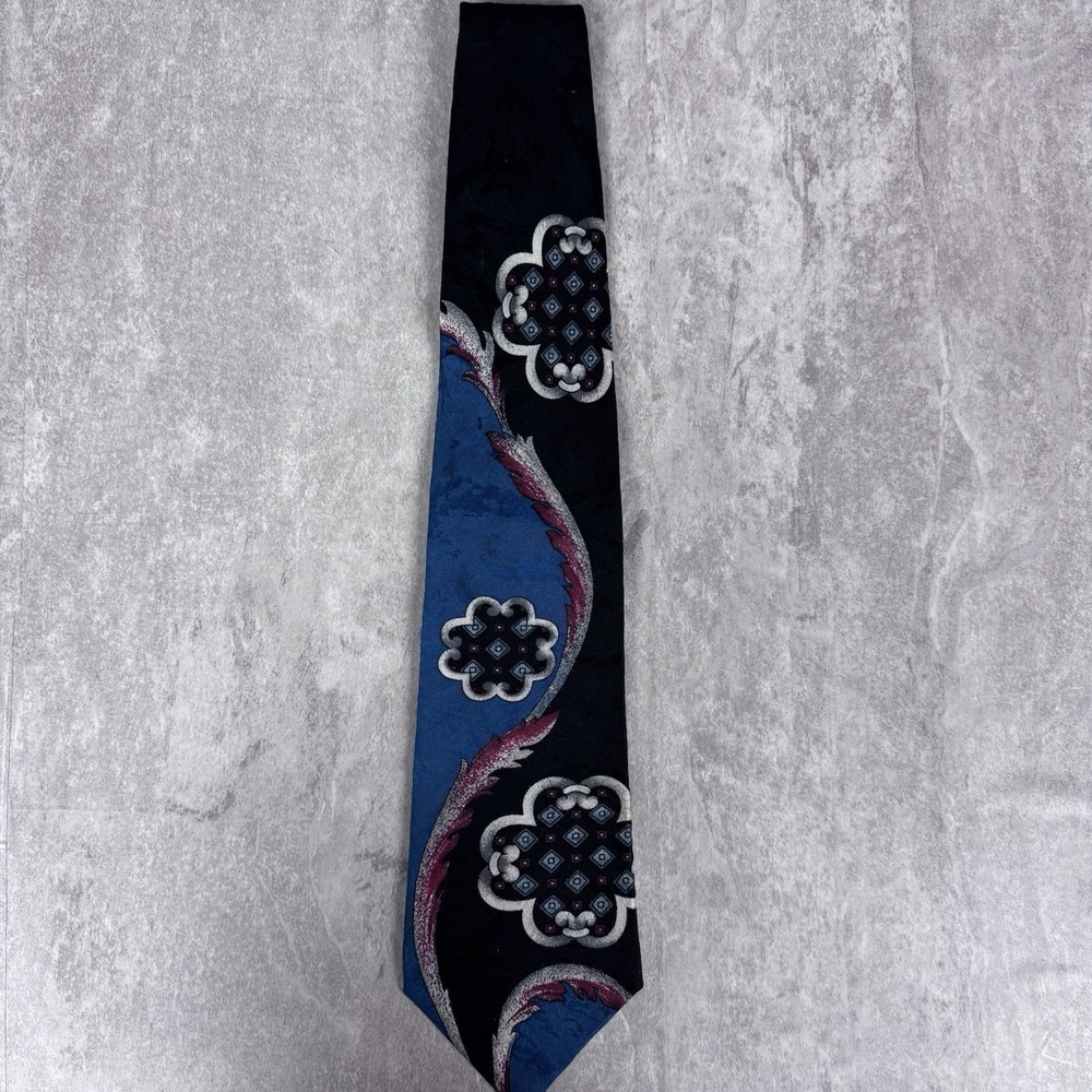 Vintage 1980s Italian All Silk Hand Made Mens Tie Made USA RARE - Picture 8 of 8